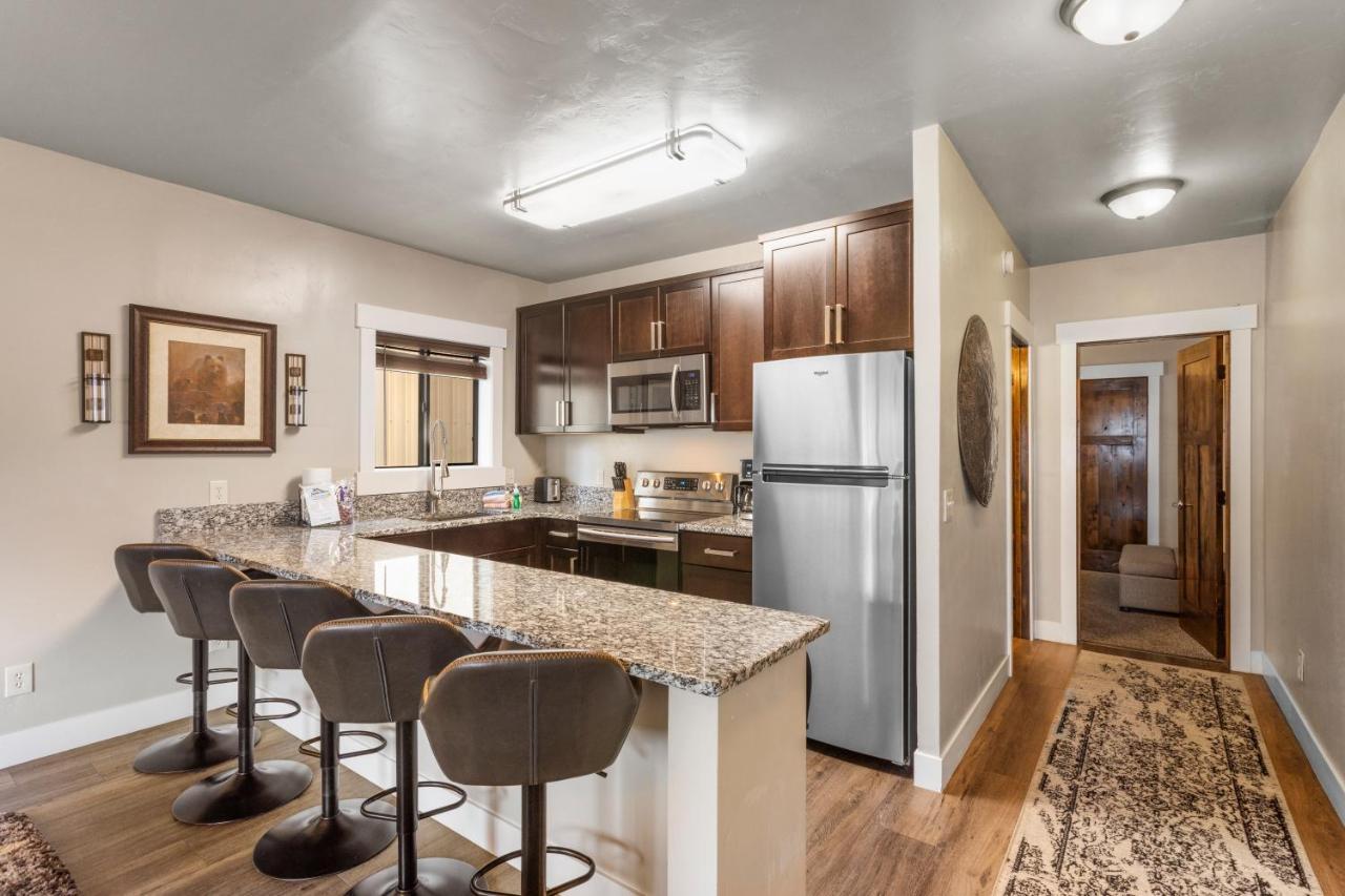 The Yellowstone Hideaway Unit A West Yellowstone Eksteriør bilde